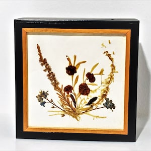 Collectible Reuge Swiss Music Box &#39;I&#39;d Like To Teach The World to Sing&#39;, Real Dried Flowers Display on Lid, West Germany., 4.75&quot; Sq. ,