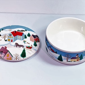 Vintage Mikasa Holiday Village Porcelain Trinket Jewelry Box, UT070/683 Japan, 5&quot; Round, Very Colorful, Mint Condition, Free US Shipping.