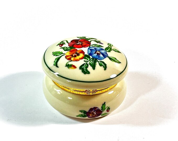 Vintage Partylite® Pansy Flowers Small Trinket Box, Hand Crafted & Painted, 3" Round, 2" Deep. Mint Condition. Boxed, Free US Shipping.