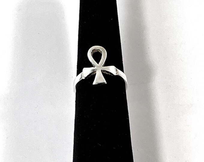 Vintage Sterling Silver Egyptian Ankh Ring, Symbol of Life, 3.20 Grams. Size 7 1/2 US, Circa 1970's. Signed 'JWK'. Free US Shipping.