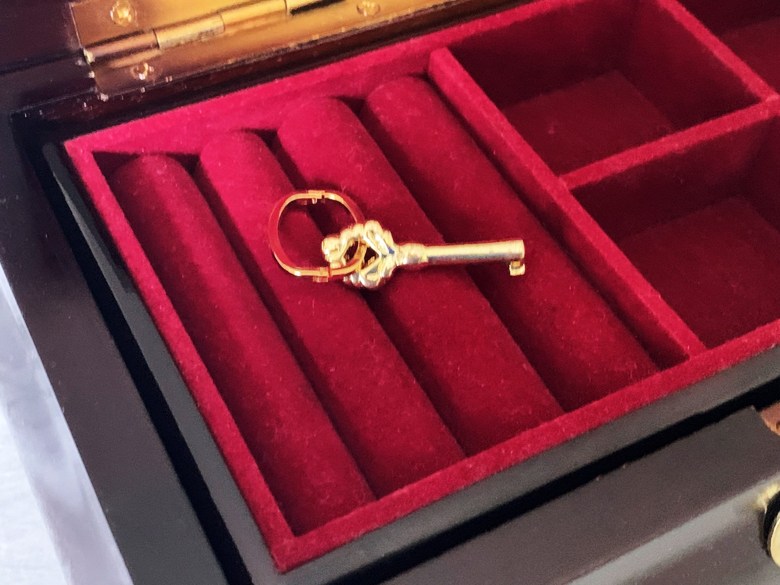 Vintage Solid Wood Fancy Jewelry Box, Key Lock, Movable Tray, Brass