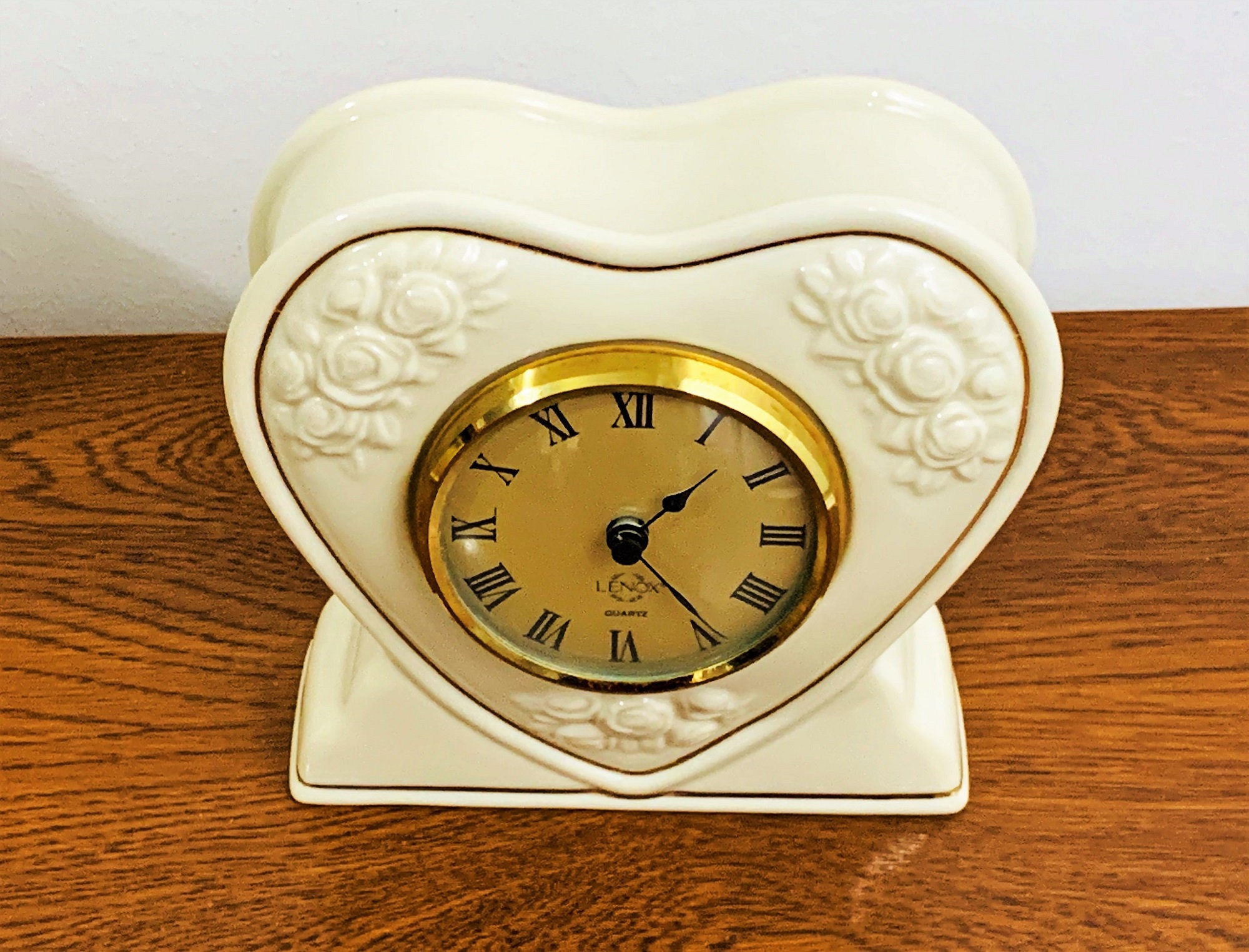 Lenox Original Rosebud Heart Shaped Clock, Precision Quartz N Battery