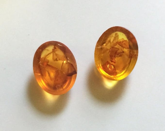 2 Oval Cabochon Baltic Honey Amber, Excellent Colors, Polished and Ready to Set, 17X12 mm (Approx.). Poland. Free US Shipping.