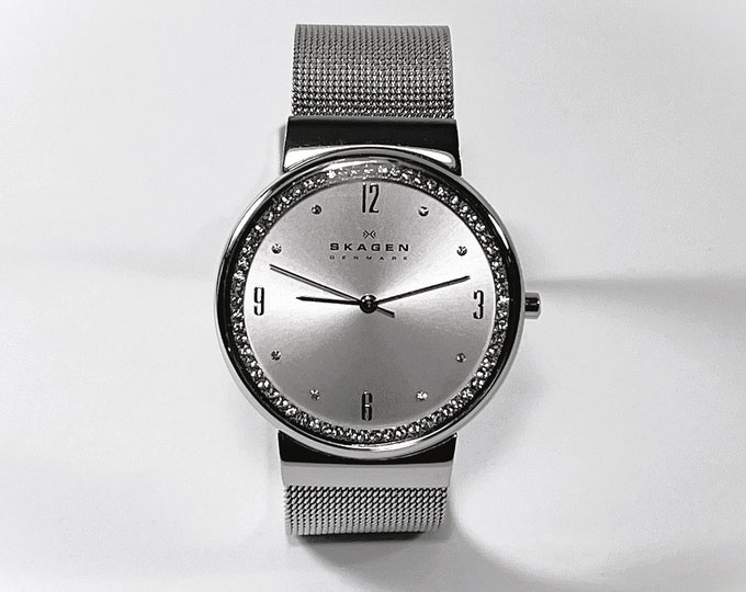 Skagen Ancher® SKW2151 Women Mesh Band Watch. Crystal Bezel, Mineral Crystal, WR 3ATM, 36mm Case,18mm Lugs, Mint Condition. Free US Shipping