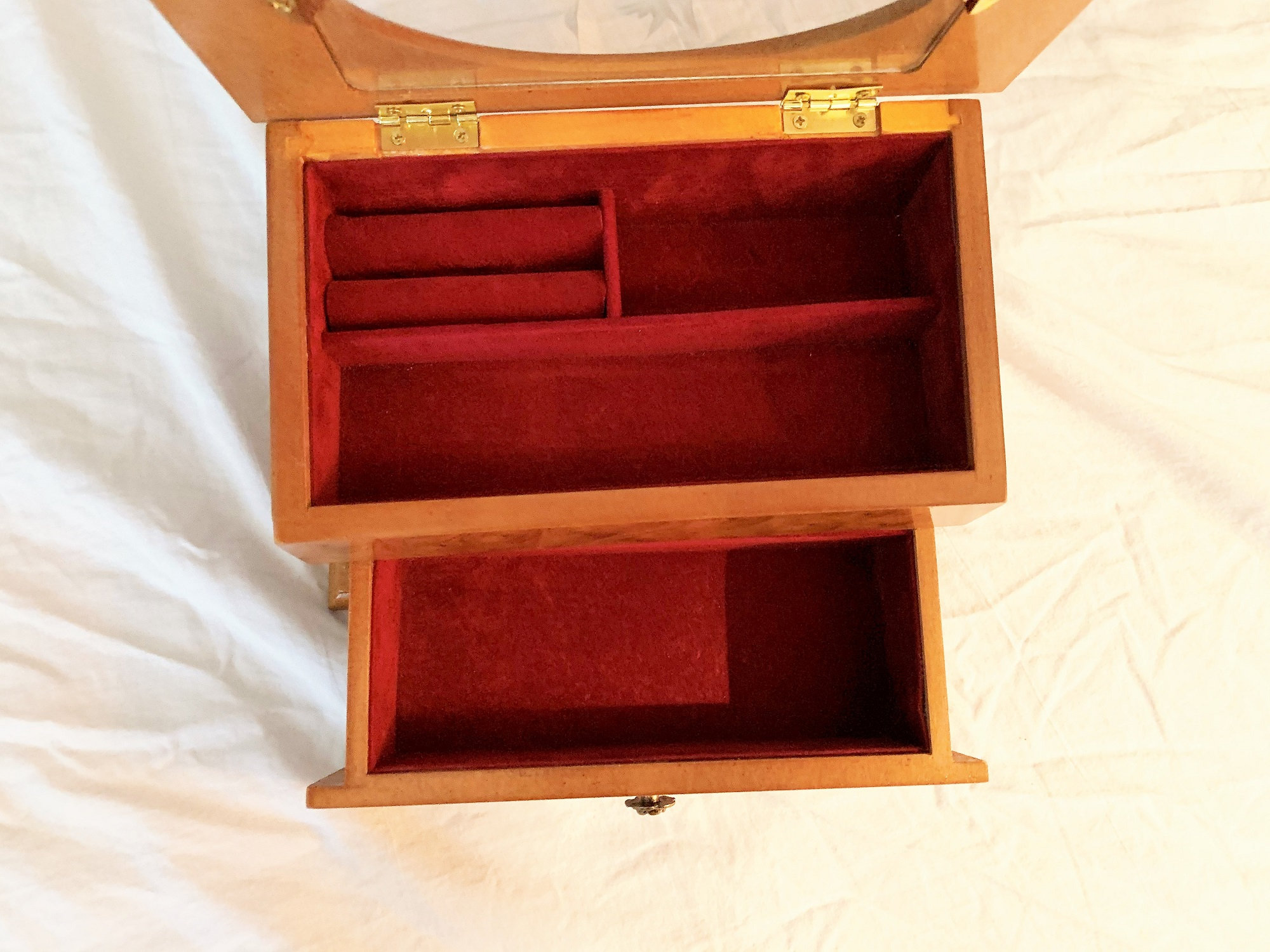 Vintage Musical Jewelry Box, Sankyo Music Box, Etched Glass Window