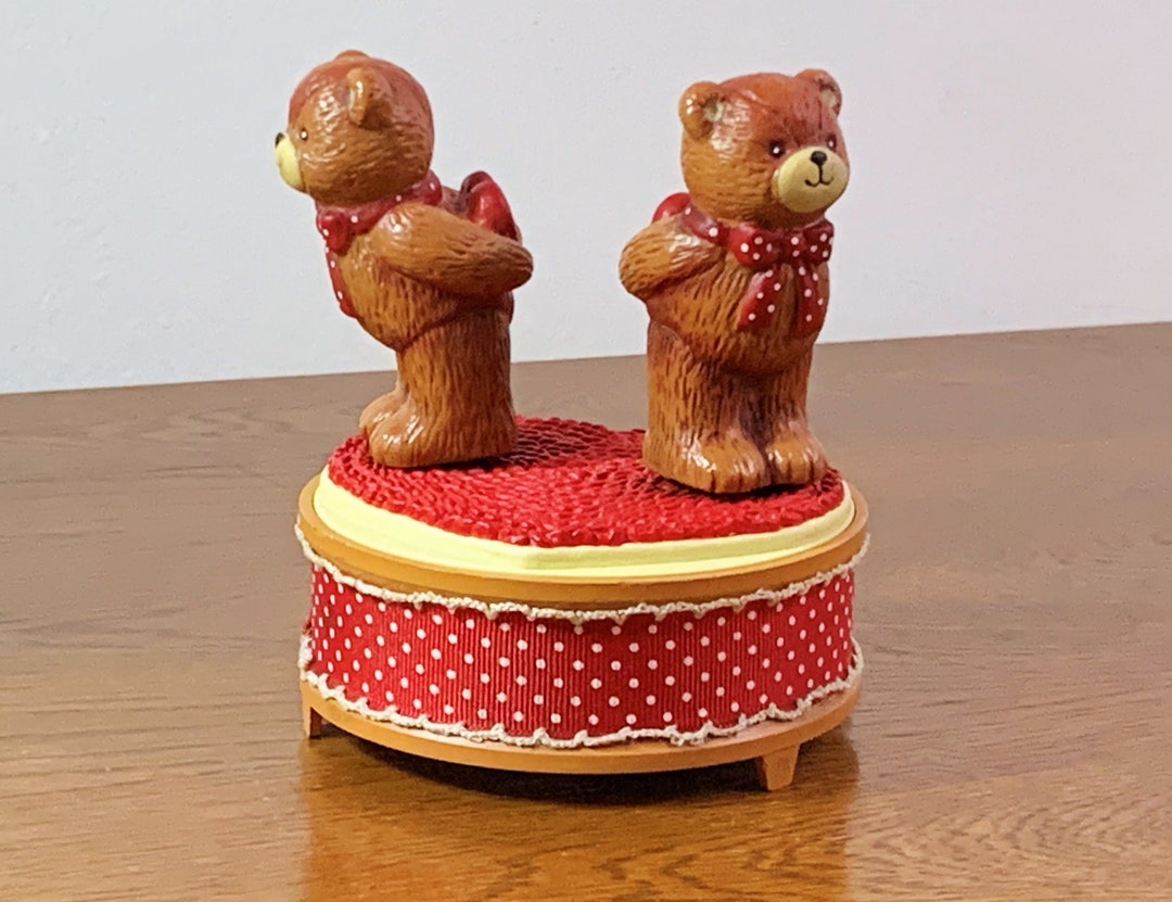 Vintage 1981 Enesco Music Box 