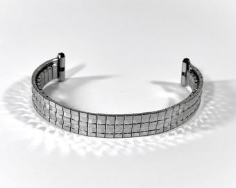 Vintage Kreisler® USA Stainless Steel Expansion Watch Band, 12 - 13mm Adjustable Lugs, Mint in Box. Facets Patterns. 5" Long (Adjustable).