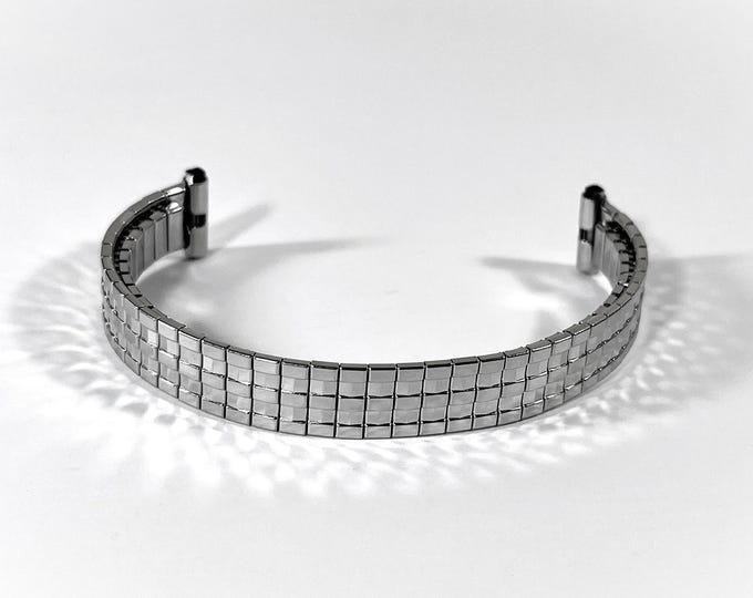 Vintage Kreisler® USA Stainless Steel Expansion Watch Band, 12 - 13mm Adjustable Lugs, Mint in Box. Facets Patterns. 5" Long (Adjustable).