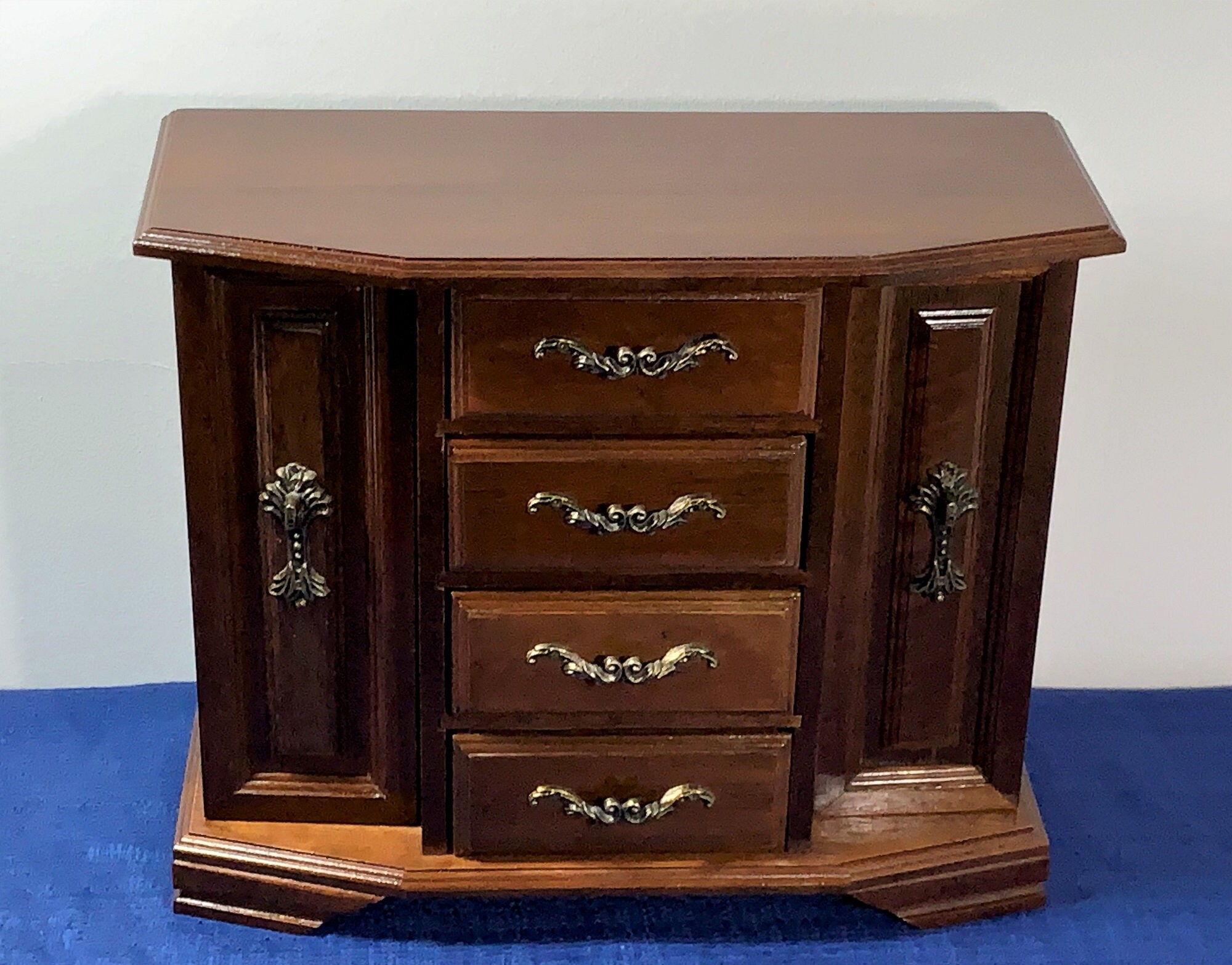 Vintage Solid Hard Wood Jewelry Chest Box Storage, 2 Side