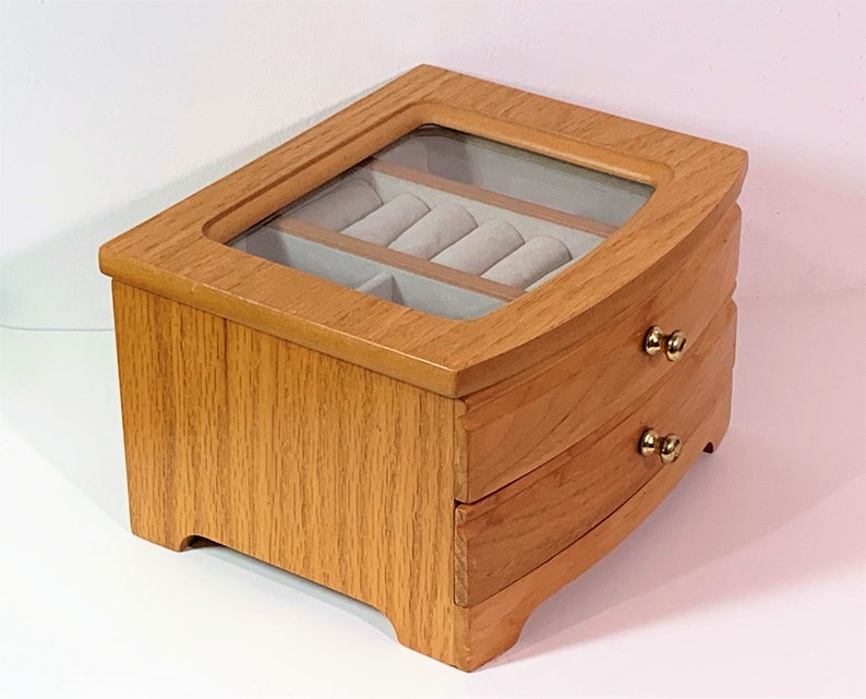 Rings Section Refinished /& Cleaned Hinged lid Glass Window Beautiful Carved Wood 2 Levels Padded Divided Drawer Solid Oak Jewelry Box