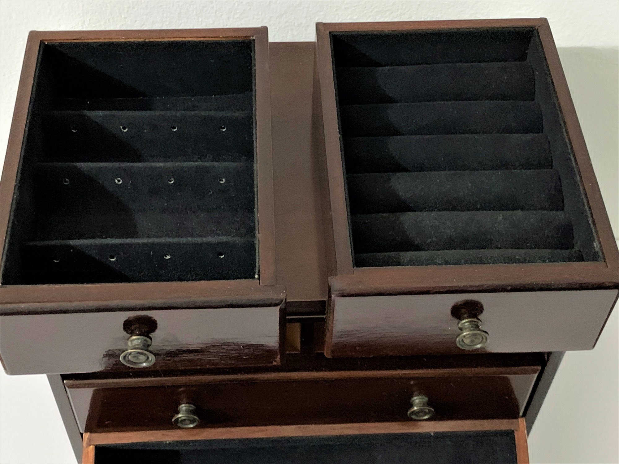 The Bombay Company 1992 Fine Wood Jewelry Dark Mahogany Piano