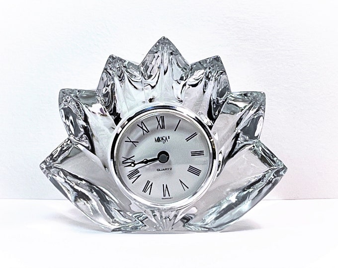 Mikasa™ Germany "Seashell" Fine 24% Lead Crystal Mantel Clock, 6" W. 5" T. Excellent Condition, Works Perfectly. Serviced. Free US Shipping.