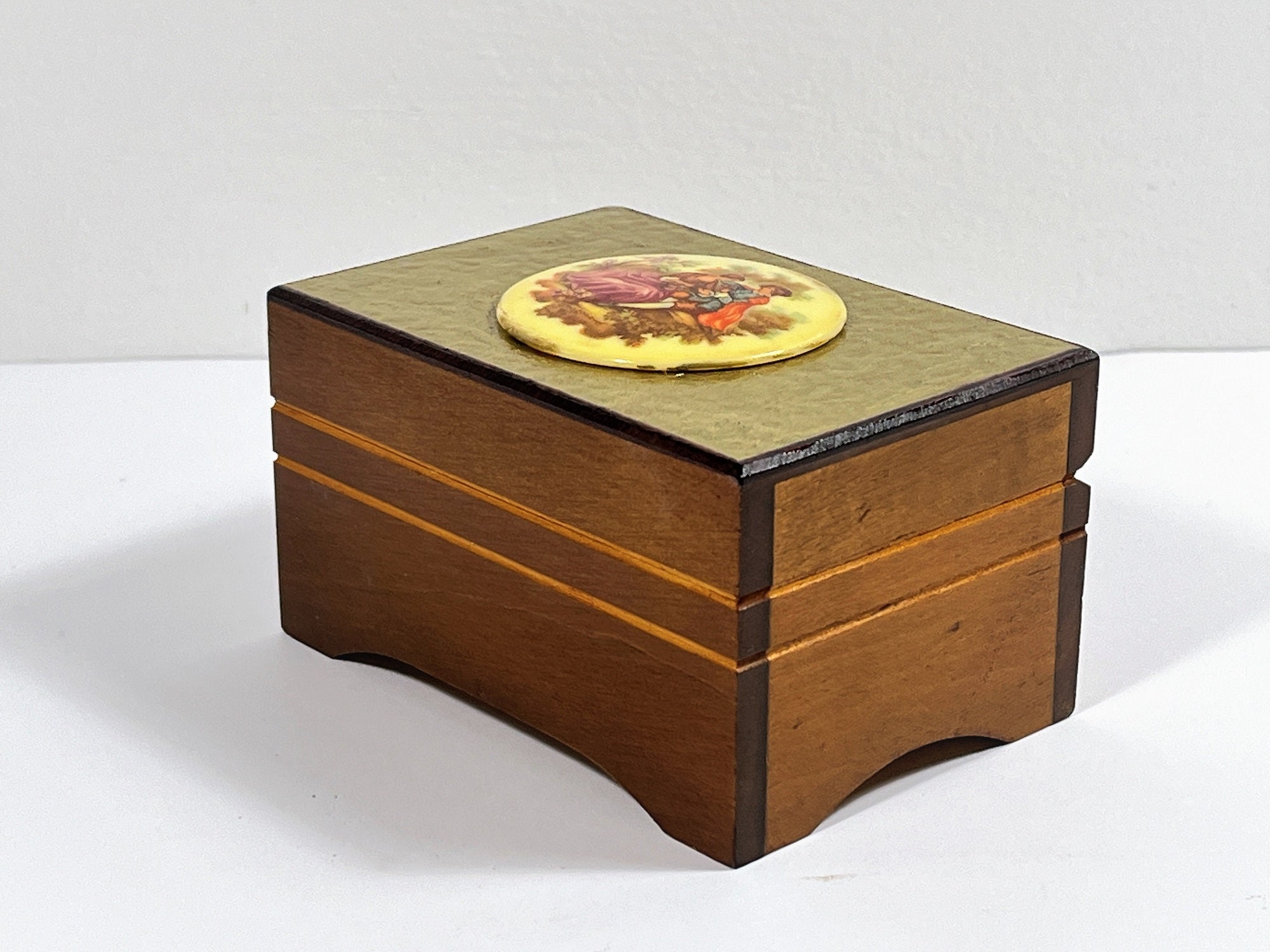 アート・デザイン・音楽 Schrift und Schreiben by Korger Vintage Reuge Ste Croix Swiss Music Box, Tune Edelweiss