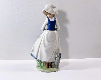 Lladro® Nao ©DAISA 1983 Original "Luidita Plantadita" Figurine. Top Grade. 9.5" T. Marked #3. Free US Shipping