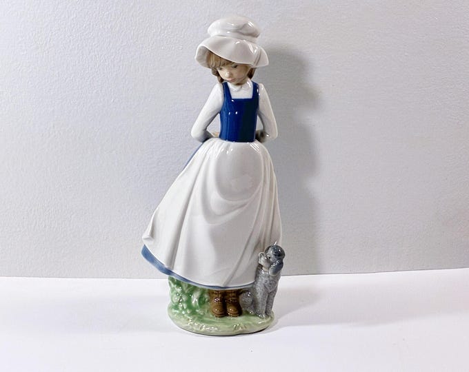 Lladro® Nao ©DAISA 1983 Original "Luidita Plantadita" Figurine. Top Grade. 9.5" T. Marked #3. Free US Shipping