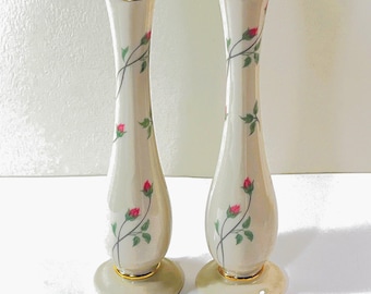Pair of Lenox® Rose Manor Bud Vases. Original USA Fine Bone China, Roses & 24K Gold Trims, 7.5” T. 2.25” Base. Mint,Free US Shipping.