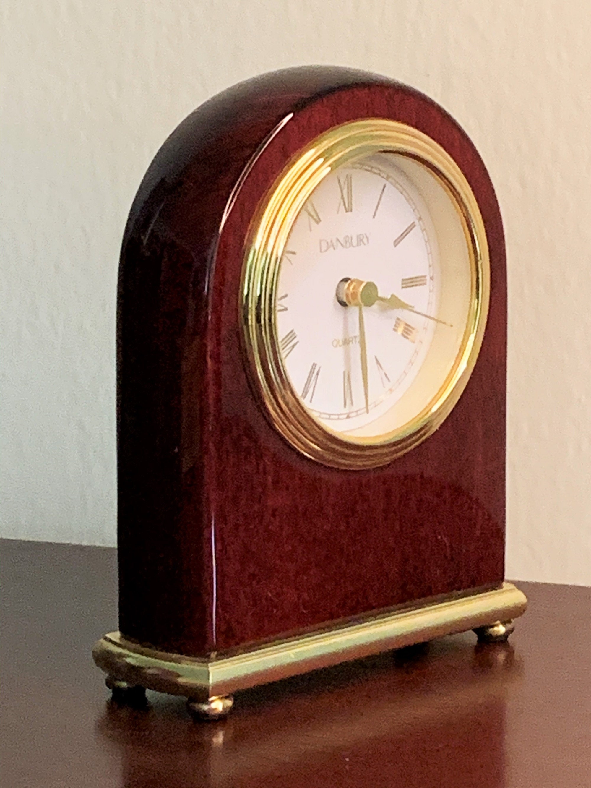 Danbury Mahogany Gloss and Brass Mantle Quartz Clock, Very Elegant