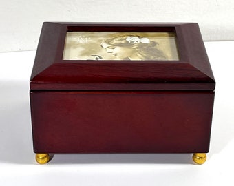 Vintage Sankyo Japan Music Box. Tune: "Endless Love". Mahogany Wood, Glass Window, Fabric Lining. Restored. 5" W. 4" L. Free US Shipping.