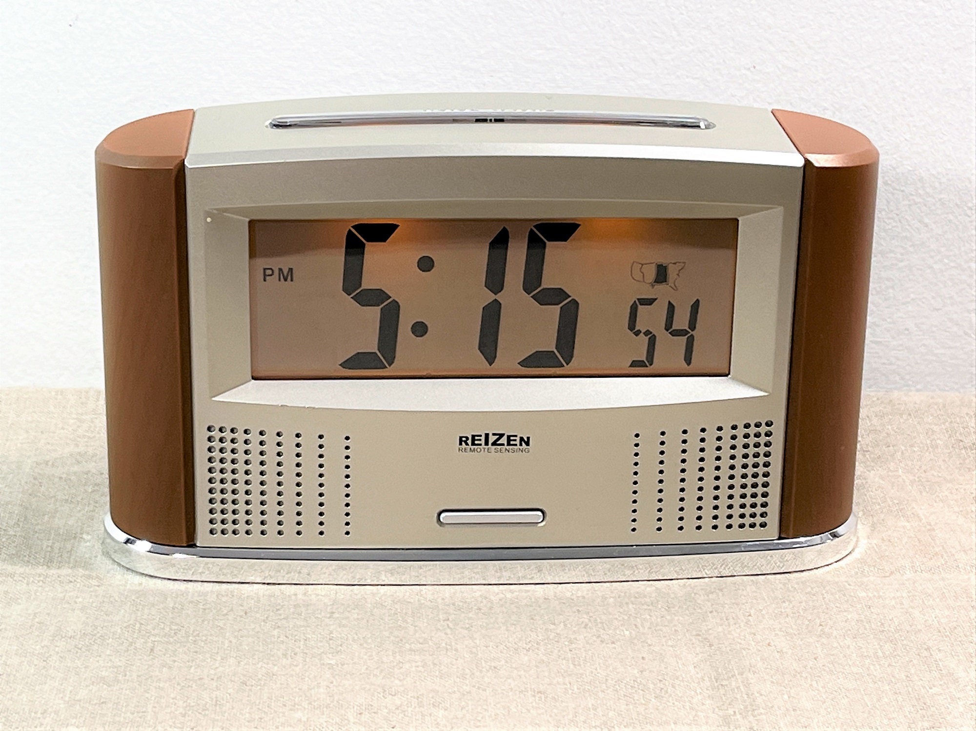 Reizen Atomic Talking Alarm Clock, Wireless Remote Sensor, Large