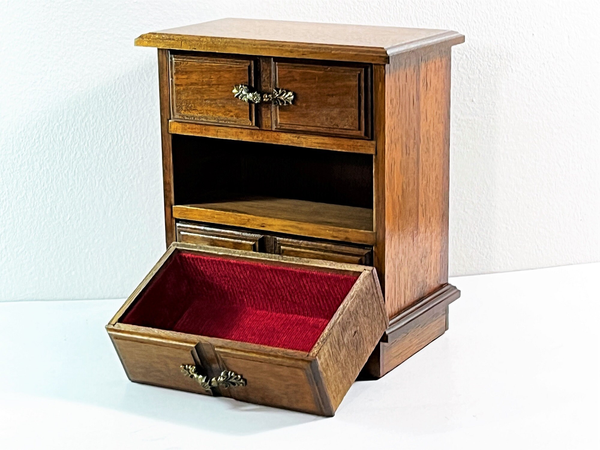 Vintage 1970's Toyo™ Japan Music Jewelry Box, Speak Softly Vintage 1970's Toyo™ Japan Music Jewelry Box, Speak Softly