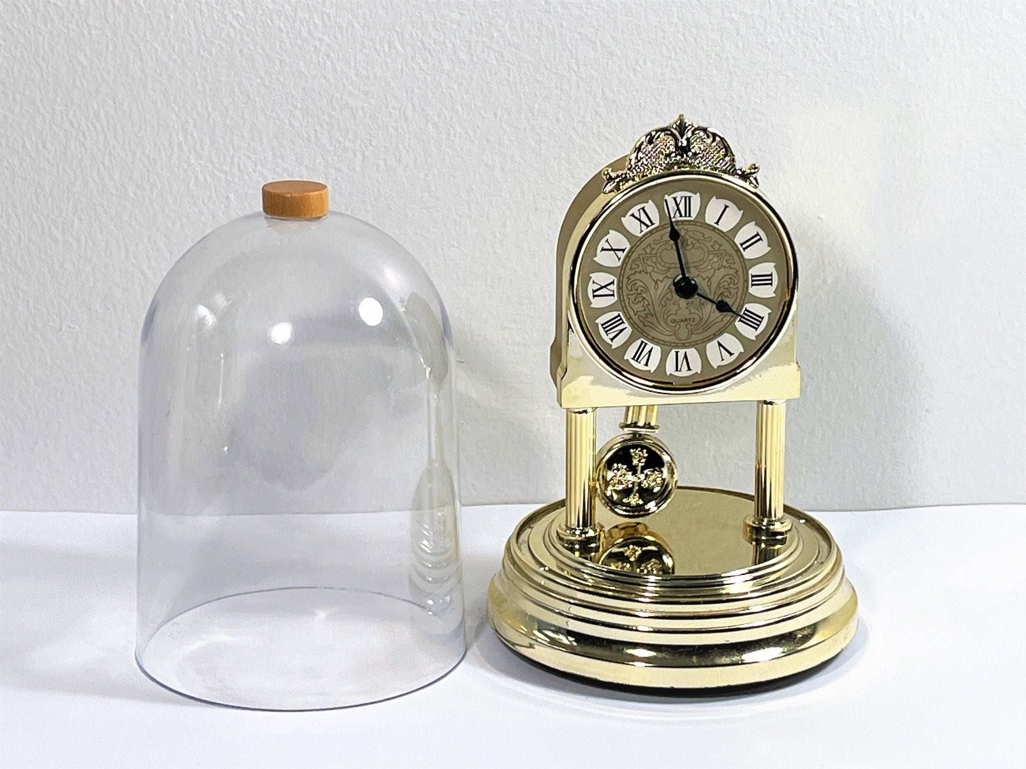Vintage Mini Quartz Anniversary Clock Swinging Pendulum