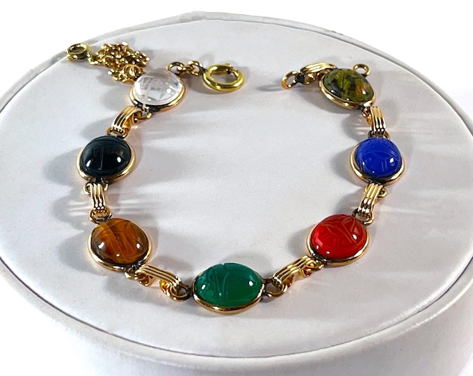 Vintage 1960's 12K Gold Filled Scarab Bracelet, 7 Carved Gemstones Scarabs 12X10mm, Safety Chain, Good Condition. 7.5" L. Free US Shipping