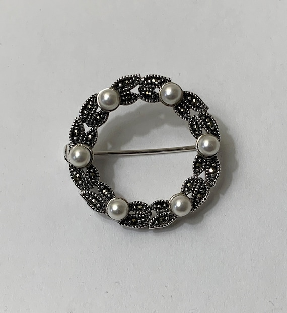 Broche Vintage Argentée Avec Perle - Neuf Avec étiquettes, Sans Marque
