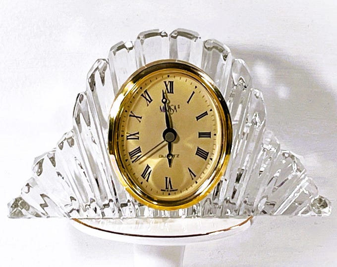 Mikasa® Germany & Austria Fine Lead Crystal Mantel Clock, Oval Golden Dial, Large Size 7" W, 4.5" H, 2" D. Mint Condition. Free  US Shipping