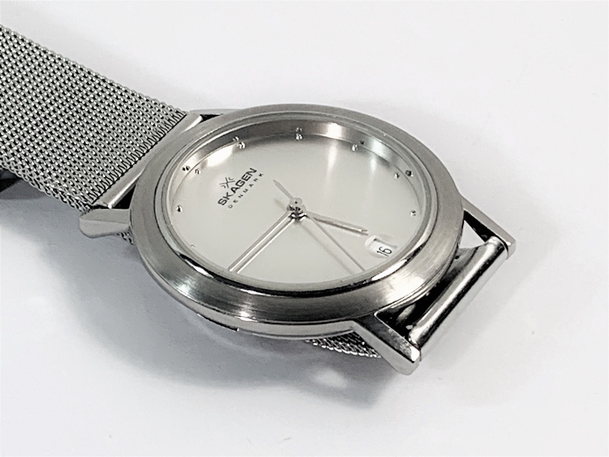 Skagen Denmark watch Silverstone Unisex Vintage Skagen Denmark Classic Mesh Band Unisex Watch, All  main image 3