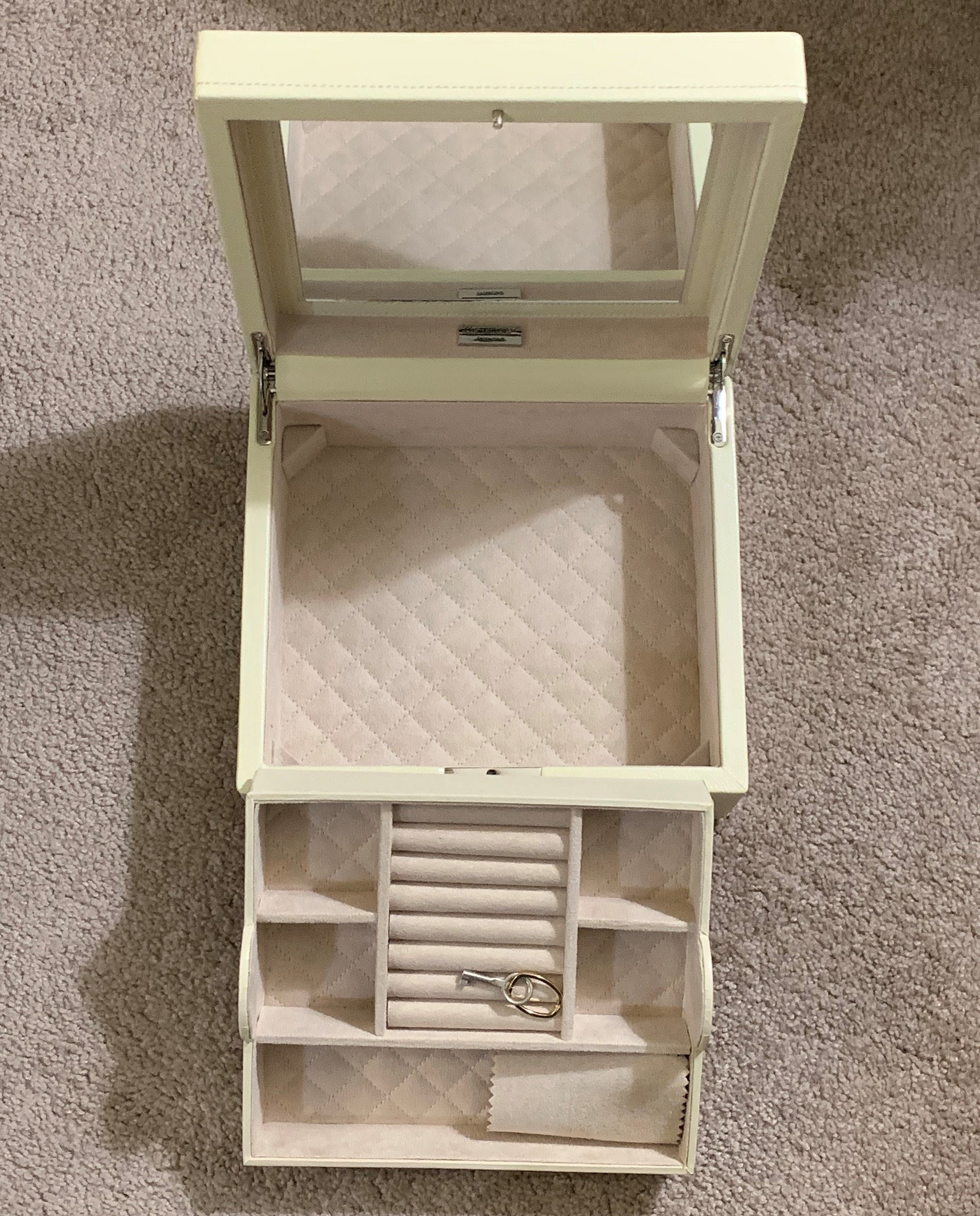 London Square Leather Designer Jewelry Box By Wolf, Special LUSTERLOC