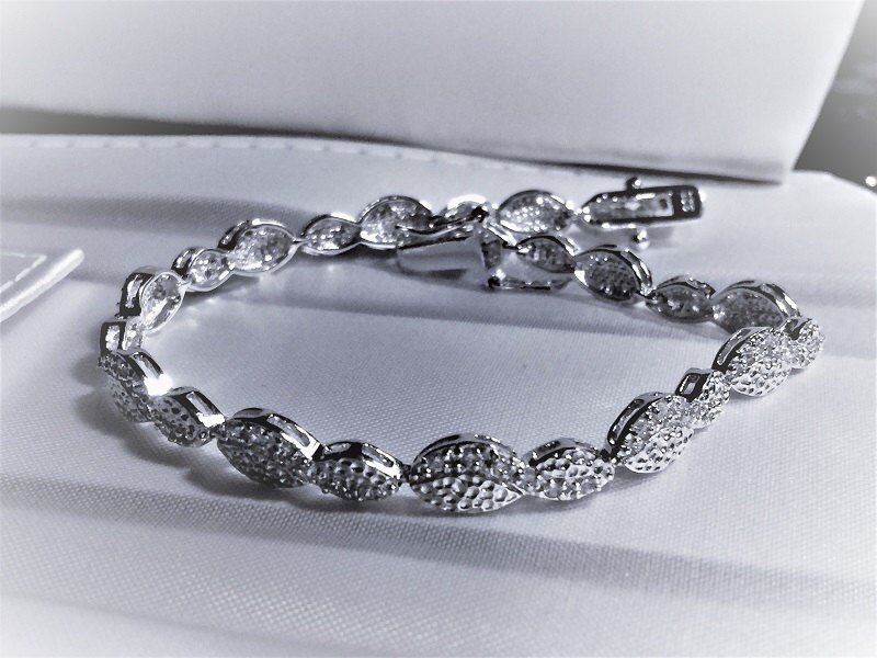 Sterling Silver .925 Tennis Bracelet, Pave Round Brilliant Cut White CZ, 7 1/4 inch