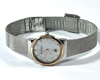 Skagen Denmark Classic Mesh Band, Ornate Gold Tone Dial Frame, 28mm Case, Date, WR 3ATM. 16mm Lug, Good As Mint, Serviced, Free US Shipping