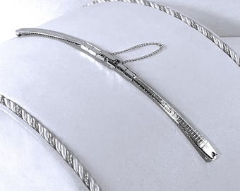 Vintage Kreisler® USA 1/20 10K White Gold Filled Hook Ends Patterned Watch Band, 6mm C Hooks, Safety Chain, Mint in Box. Free US Shipping