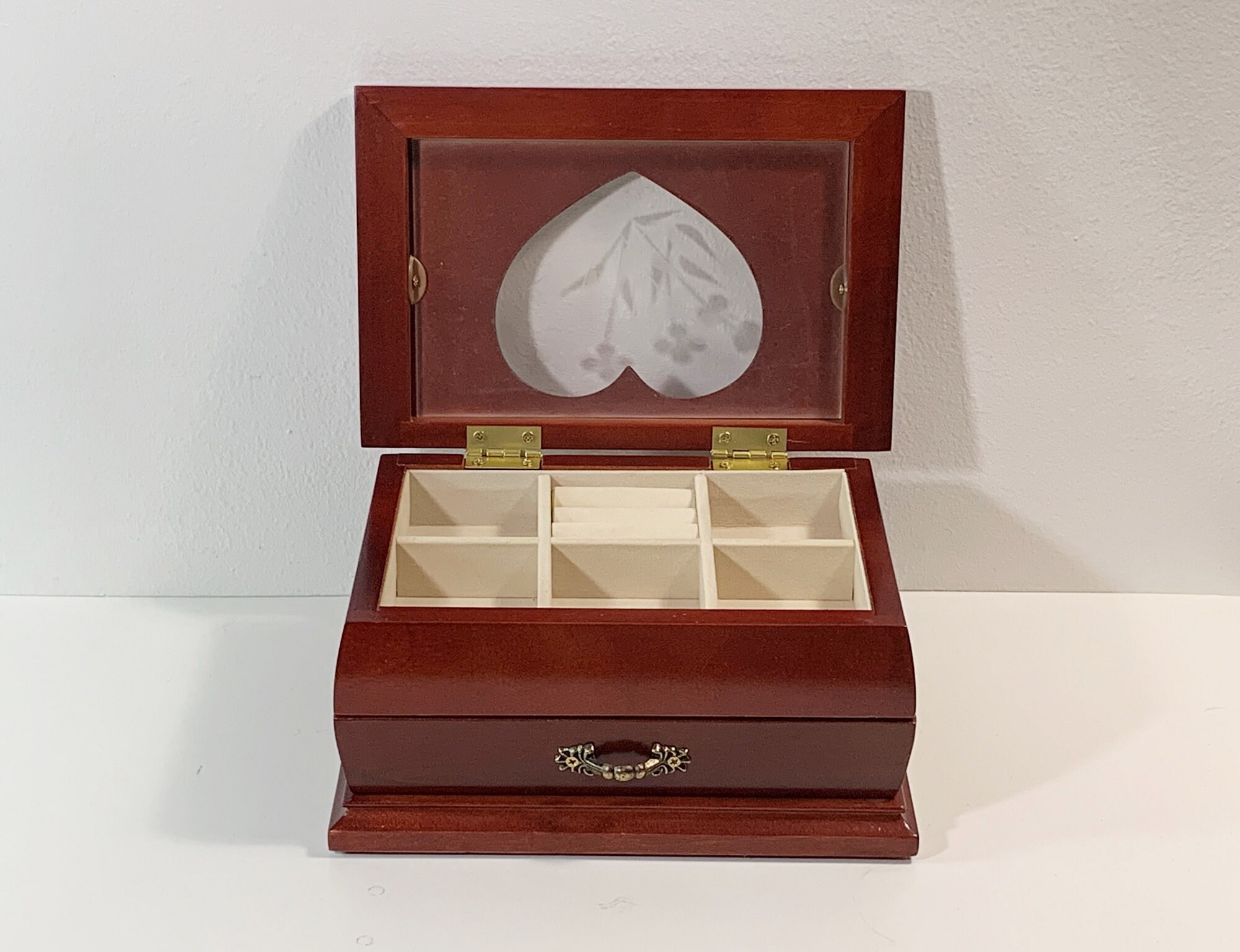 Croft Barrow Carved Wood Jewelry Box Heart Shape Floral Glass Window Padded Sections Drawer Mint. 7.5 W. 5 L. 4 H. Free US Shipping