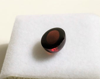 Natural Fine Quality Cabochon Rhodalite Garnet, Beautiful Color and Inner-Glow, 10 x 8 x 4.85 mm, 4.12 Carats.