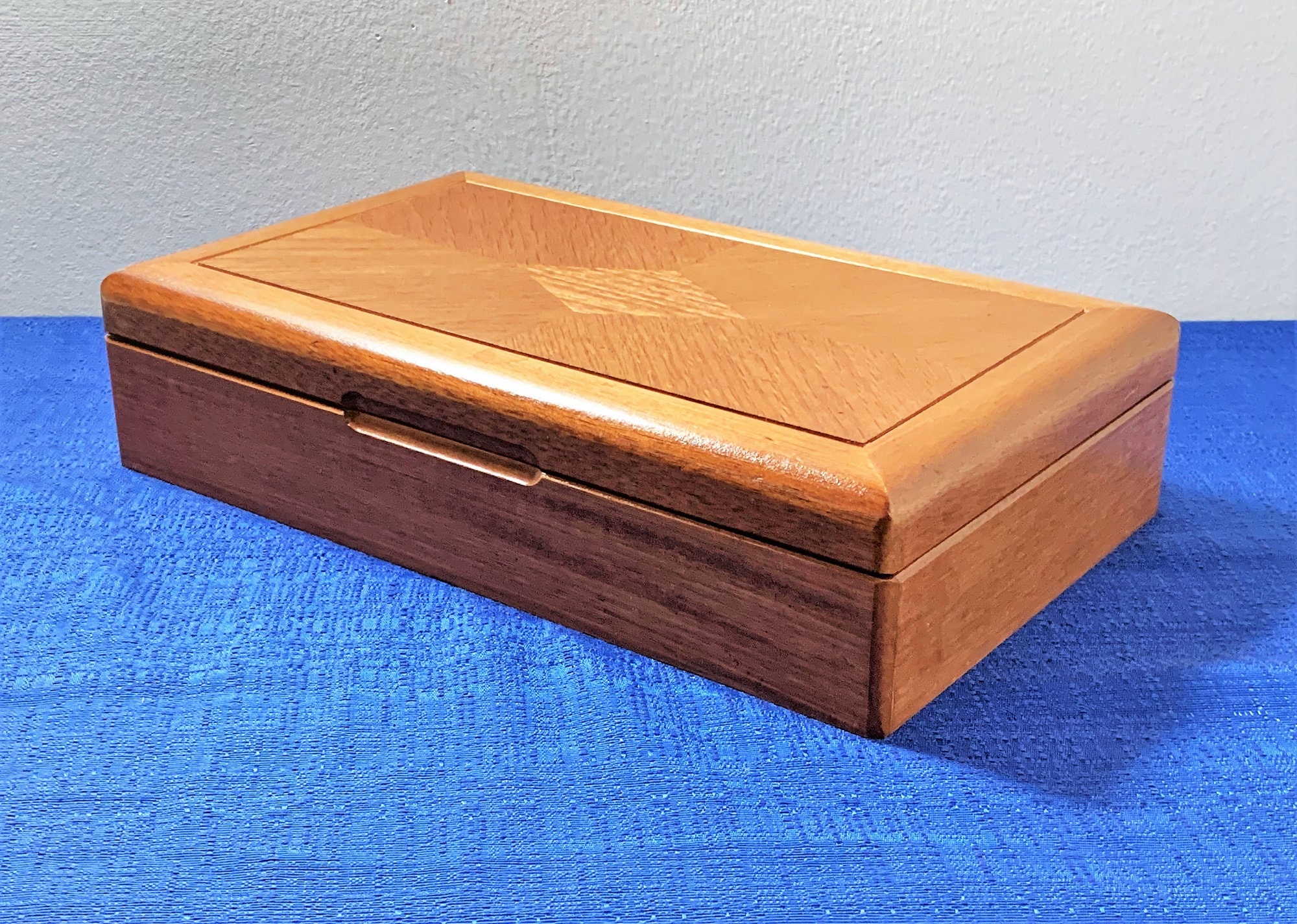 Solid Wood & Veneers Jewelry Box, Wide with Removable Tray, Padded