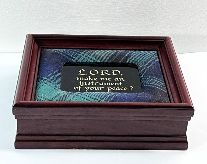 Vintage Graham Dunn® American Red Oak Music Box. "Lord Prayer", Carved Wood, Cushioned Frame Top, 7.25" W, 6" L. 2.5" H. Free US Shipping.