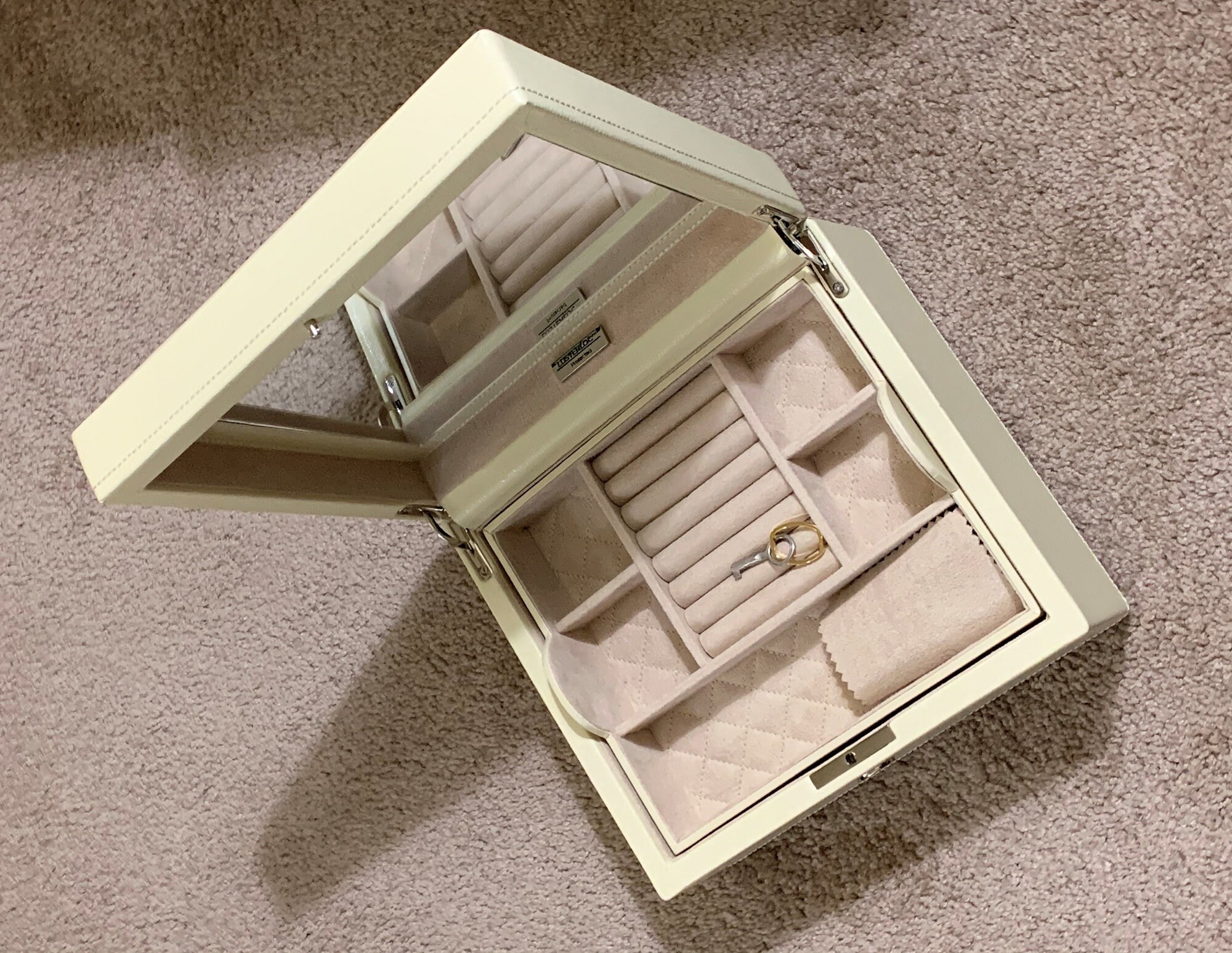 London Square Leather Designer Jewelry Box By Wolf, Special LUSTERLOC