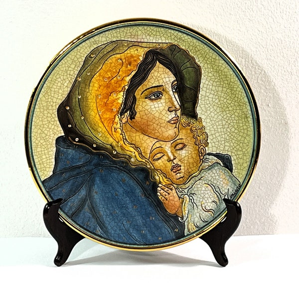 Veneto Flair Italy 1972 "Mother and Child" Collector Plate, Hand Etched & Painted By "V. Tiziano", 8.6" Diam. Wood Stand. Free US Shipping.