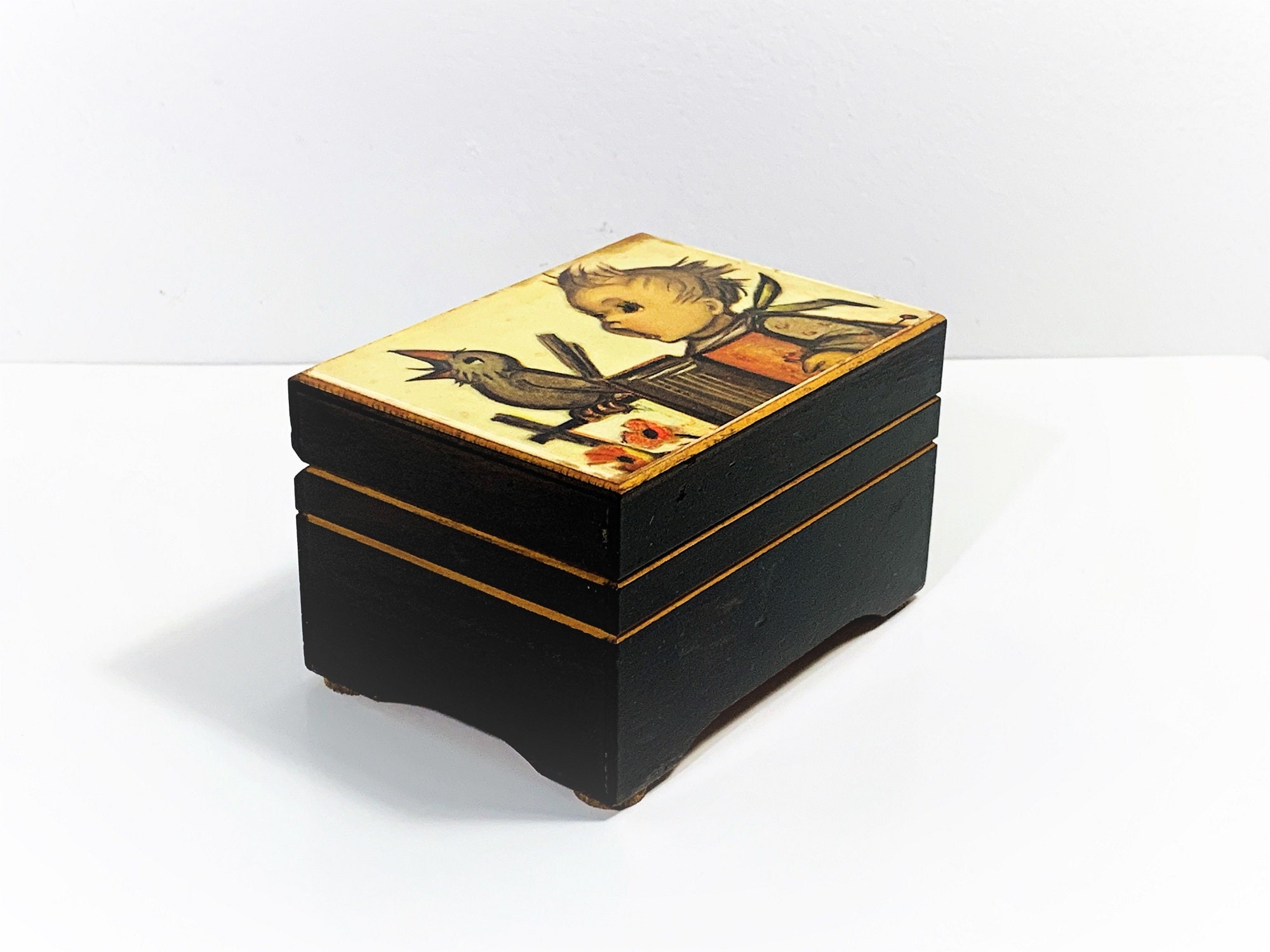Reuge Sainte Croix Switzerland Music Box, Tune Yellow Bird Reuge Sainte Croix Switzerland Music Box, Tune Yellow Bird