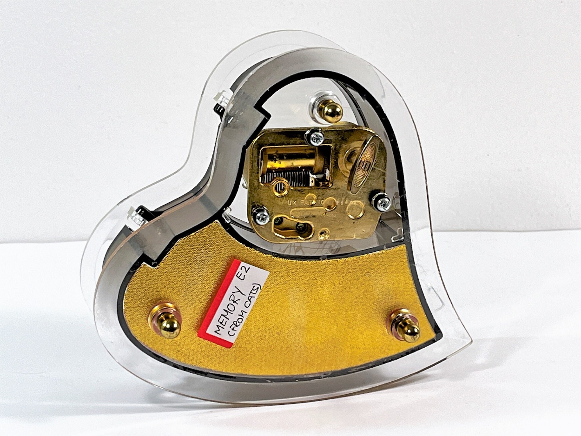 Vintage Sankyo Japan Heart Shape Music Box, 20 KEY Tune Vintage Sankyo Japan Heart Shape Music Box, 20 KEY Tune
