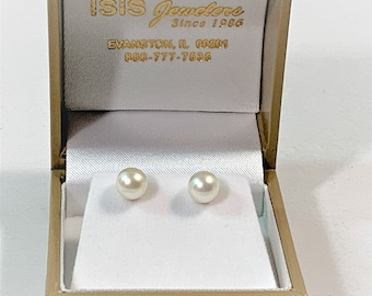 Akoya Extra Fine Cultured Pearls Studs, 5.8mm. Perfect Round, Pure White, Beautiful Luster, 14K Solid Gold Setting & Backs. Free Us Shipping