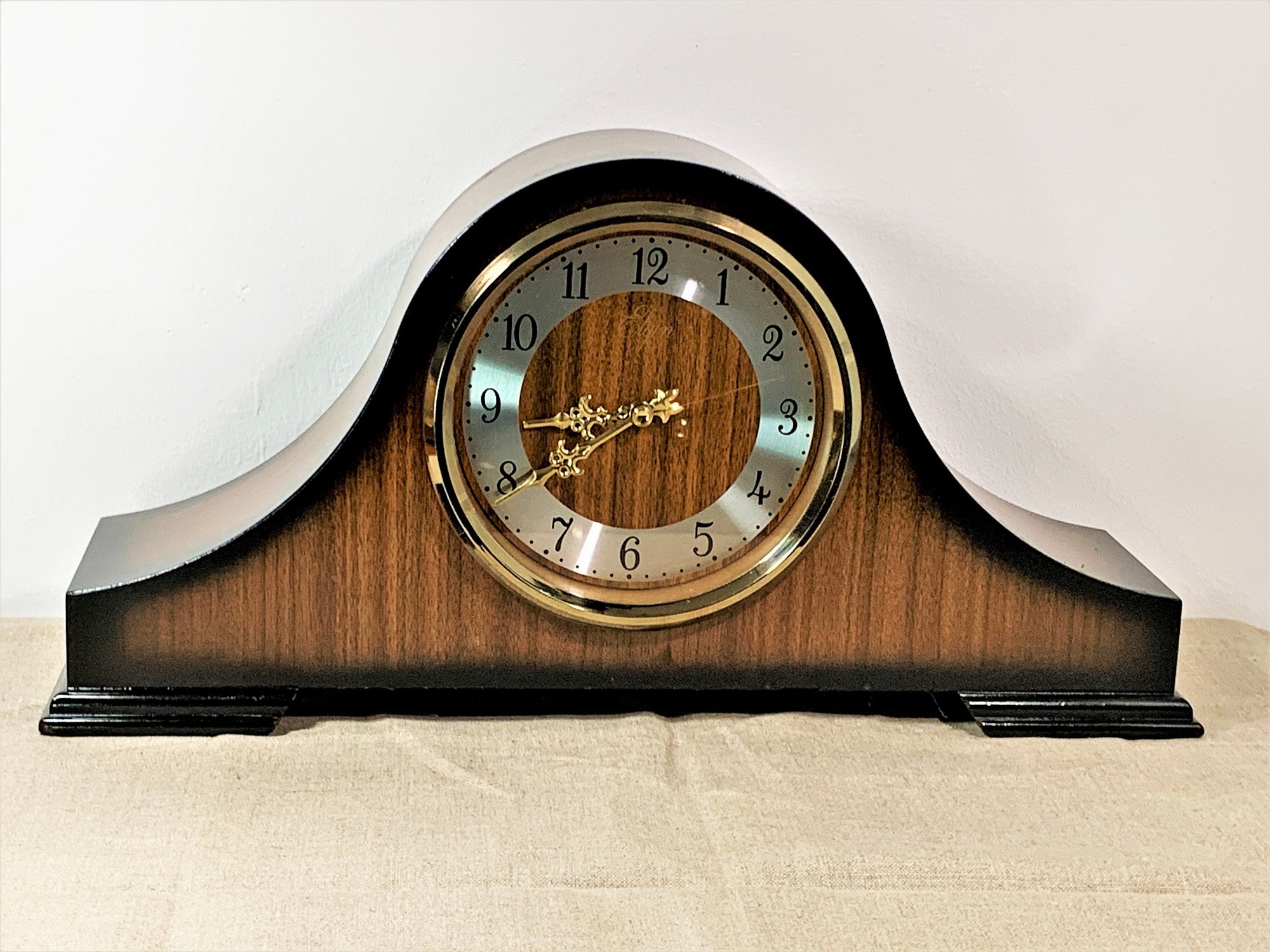 Vintage Elgin Japan Quartz Chime Mantle Clock, Brown Walnut Veneers, 2C