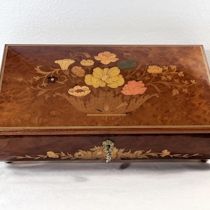 VTG Rare Large Reuge® Swiss Music Box, &quot;Theme of Paganini&quot; 18th Variation, Burl Wood Inlaid Flowers, Key Lock. 13&quot; W. 7&quot; L. Free US Shipping