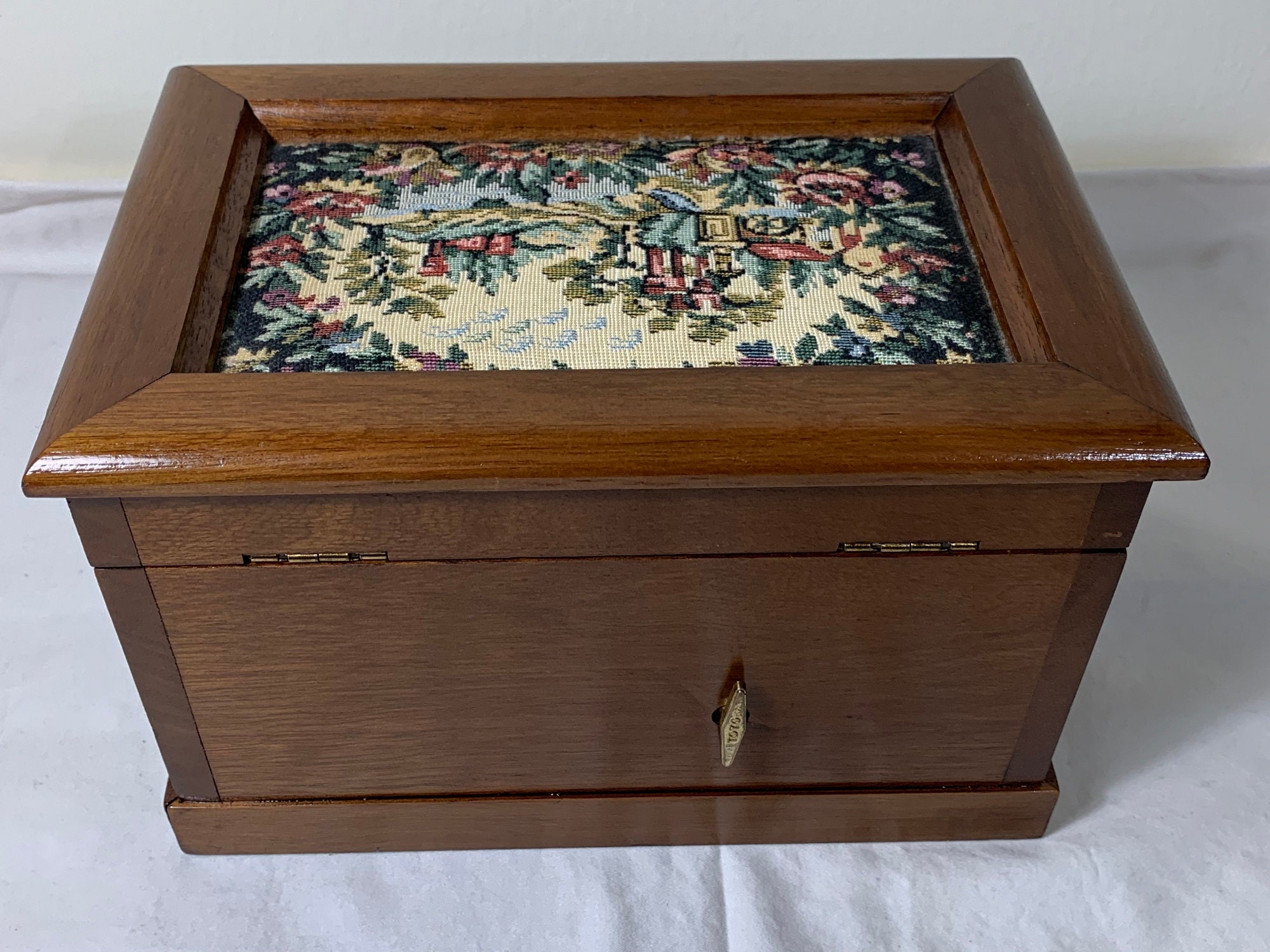 Vintage Solid Oak Musical Jewelry Box, Toyo Japan Music Box, Colorful Canvas Scenary Top, Mirror, Padded Section and Drawer, 9 W - 6 D Vintage Solid Oak Musical Jewelry Box, Toyo Japan Music Box, Colorful Canvas Scenary Top, Mirror, Padded Section and Drawer, 9 W - 6 D