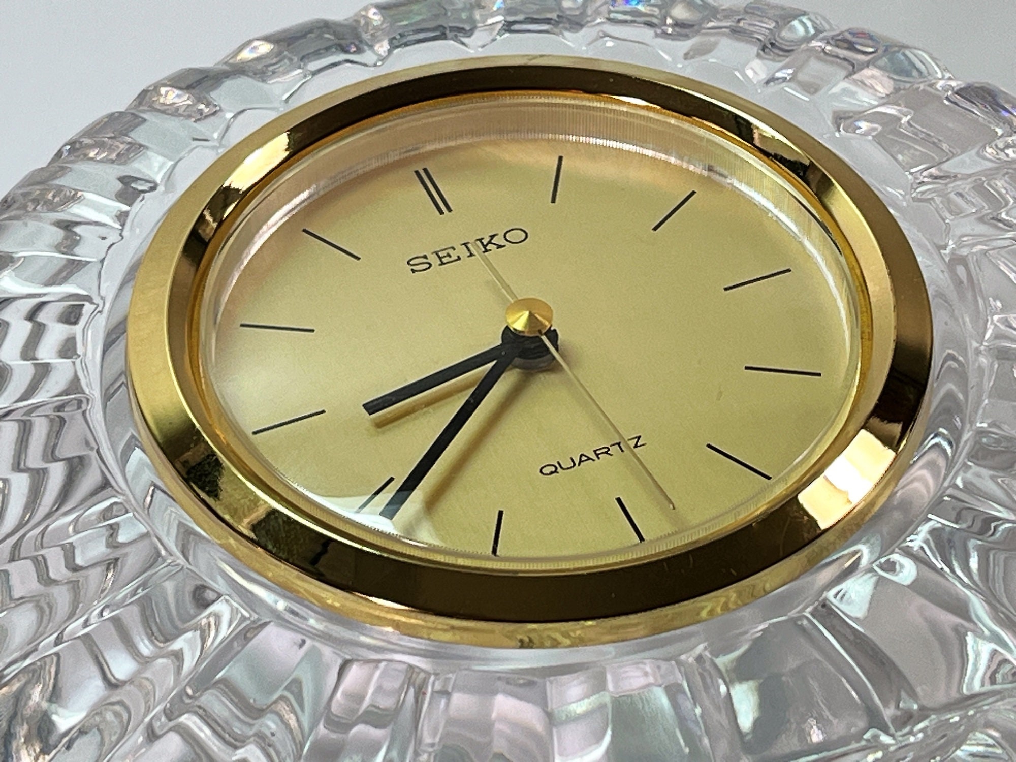 Vintage Seiko™ Fine Crystal Mantel Clock, Japan. Hand Cut 24 Vintage Seiko™ Fine Crystal Mantel Clock, Japan. Hand Cut 24