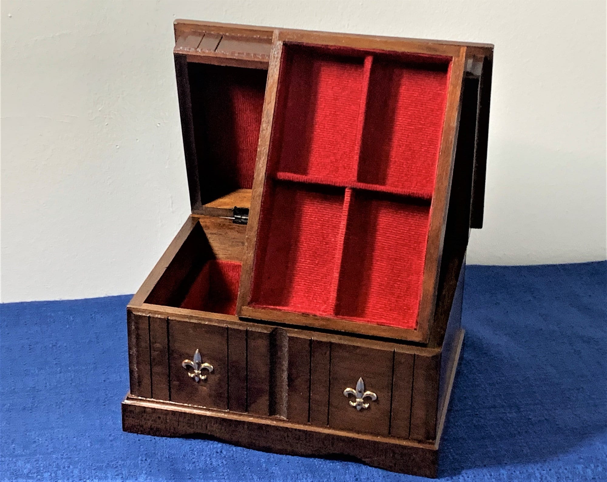 Vintage Carved Rosewood Padded Jewelry Valet Box, Removable Tray, Deep Bottom Section, Red