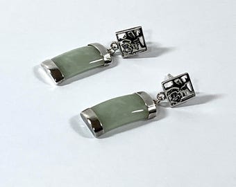 Vintage Sterling Silver & Light Green Jade Gemstone Dangle Earrings, Taiwan. 1.5" L. 18x9mm Gem. 4.5 Grams. Free US Shipping.
