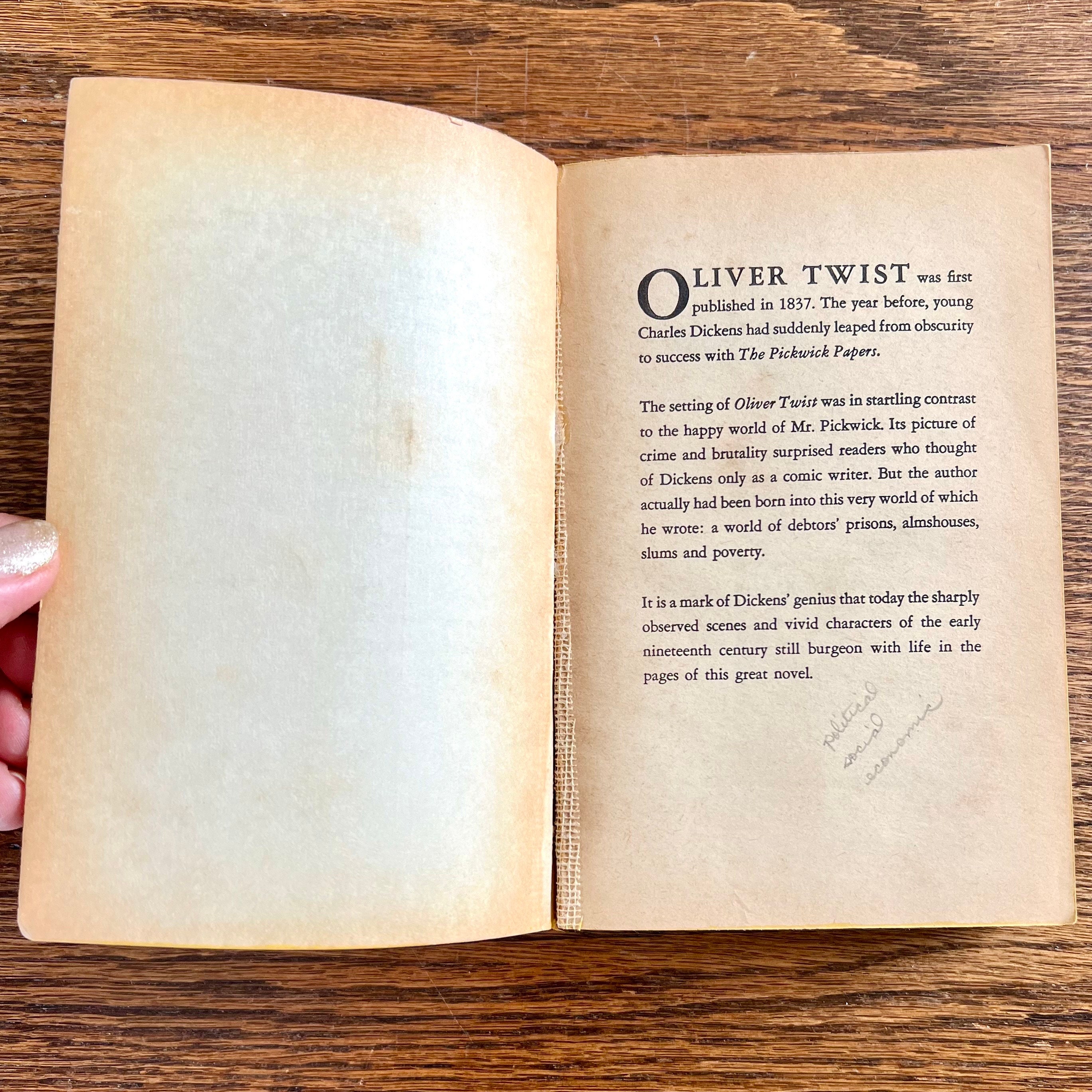 Oliver Twist by Charles Dickens / ©1965, 11th Printing, Paperback / A ...