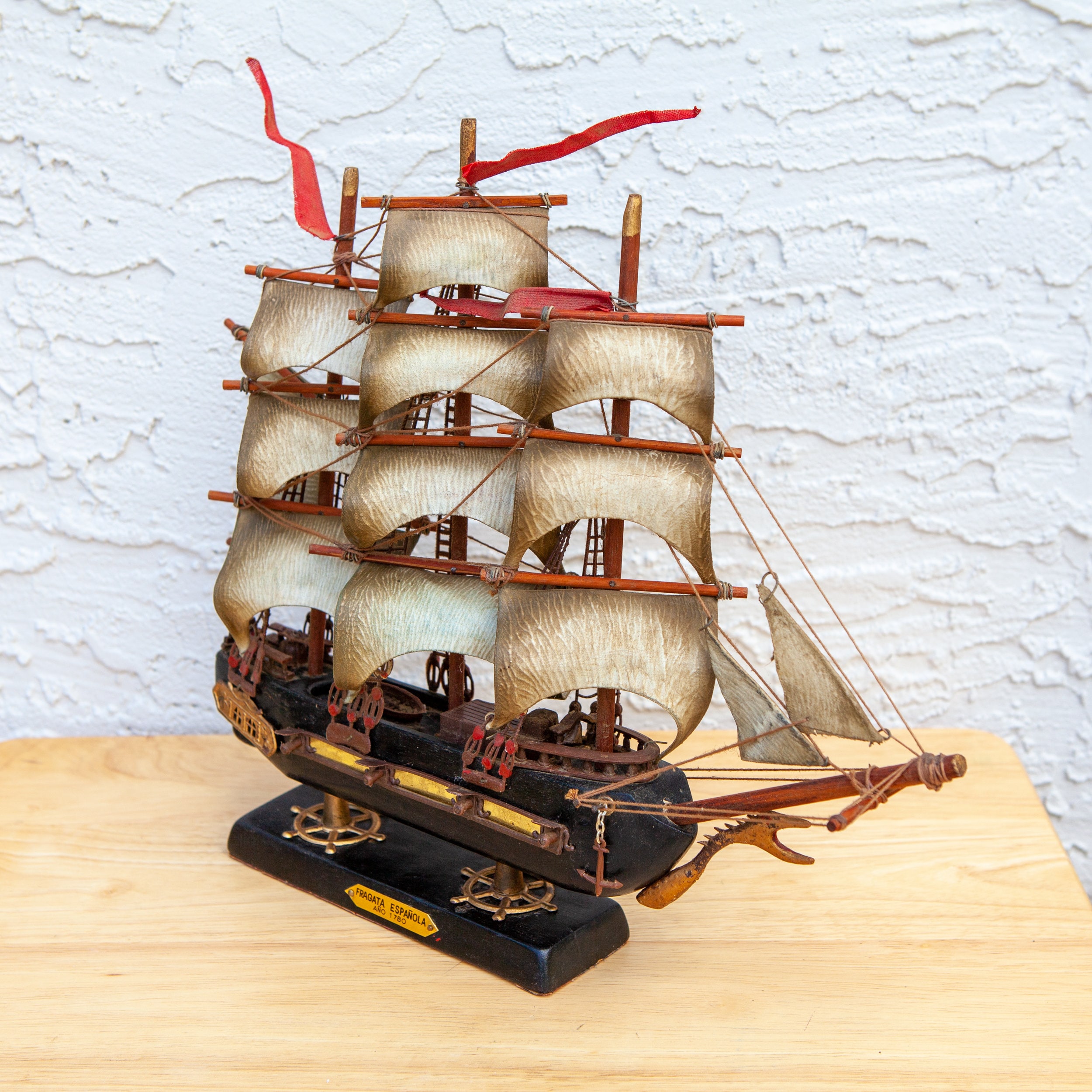 Model Ship ~ Fragata Española, Año 1780 / Spanish War Ship Replica